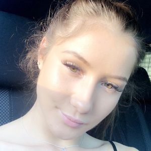 Meet your Posher, Kaylin